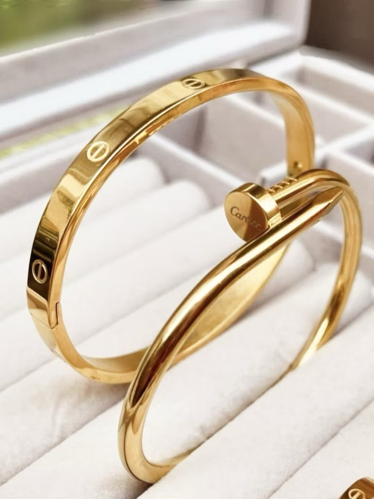 CONJUNTO DE BRACELETES - FOLHEADA A OURO