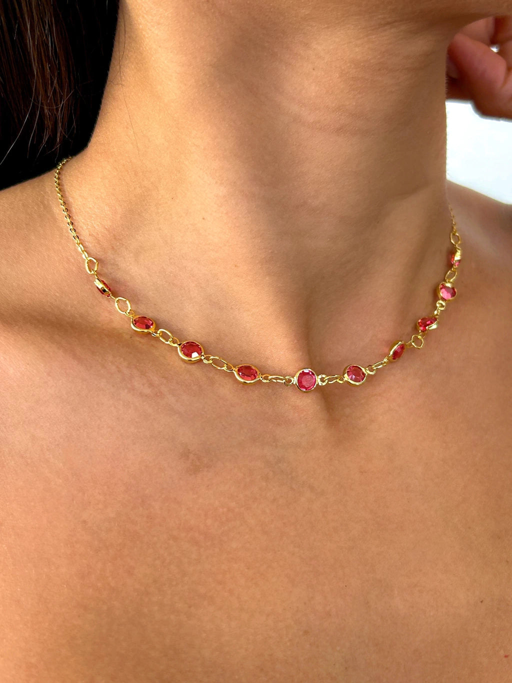 CHOKER TIFFANY VERMELHO - FOLHEADO A OURO
