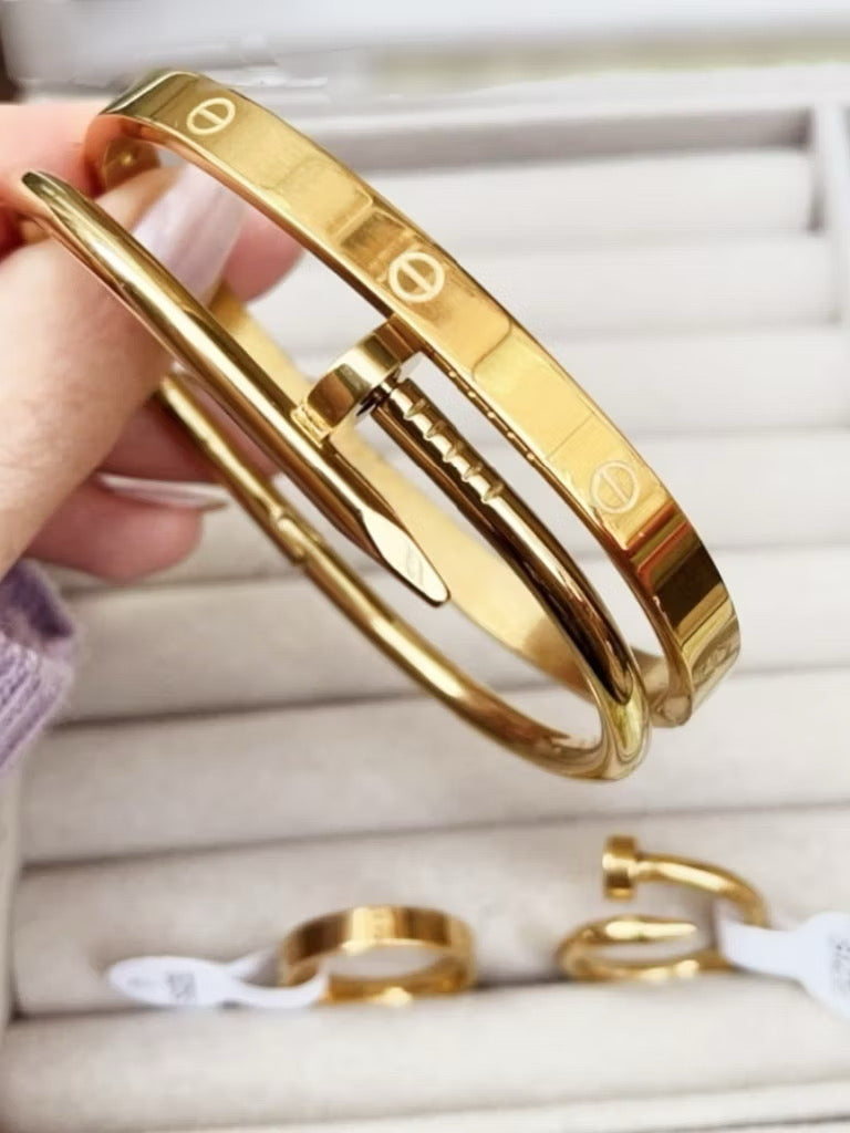 CONJUNTO DE BRACELETES - FOLHEADA A OURO